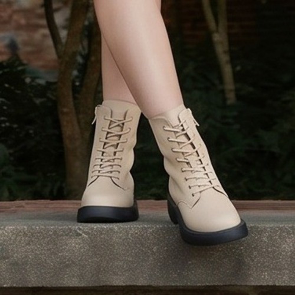 Anthropologie Franco Sarto Ellera Cream Combat Lace-Up Boots Size 6